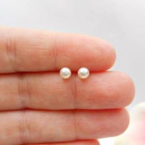 Fresh Water Pearl Studs 3 - 7mm