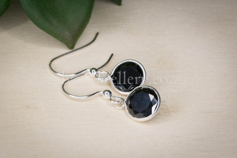 Black CZ SH