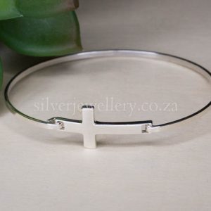 Clip Open Cross Bangle 27 x 13mm
