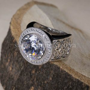 Statement Cubic Heart design